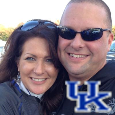 Stressed, blessed and a hot mess. Love sports, hate politics. Kentucky Wildcats BB & FB nut. God, family, friends & @donniematney. #BBN