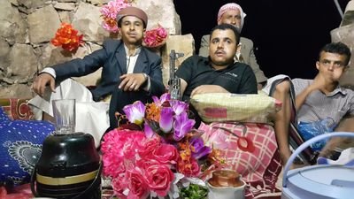 كلما ضاقت عليك نفسك
لا تشتكي لإنسان بل ردد دعاء
سيدنا ايوب عليه السلام :
رب إني قد مسني
الضر وانت ارحم الراحمين”