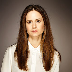 Part of https://t.co/67jlk3tjBM fansite dedicated to talented actress Katherine Waterston #KatherineWaterston We're NOT Katherine | Maintained by Ann