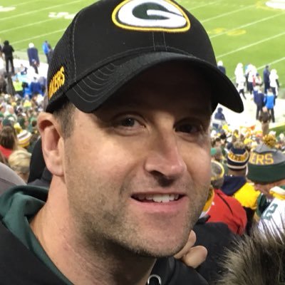 tom_hole's profile picture. 