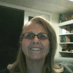 pamepoppins12's profile picture. 