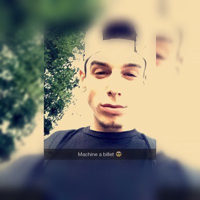 _LVMH_'s profile picture. 