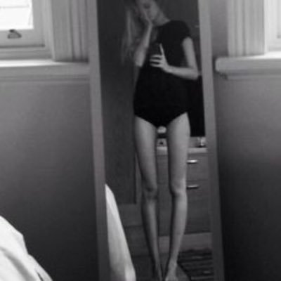 Starving for perfection. Personal account for thinspo and progress. Feel free to follow. I just post pics of skinny girls...