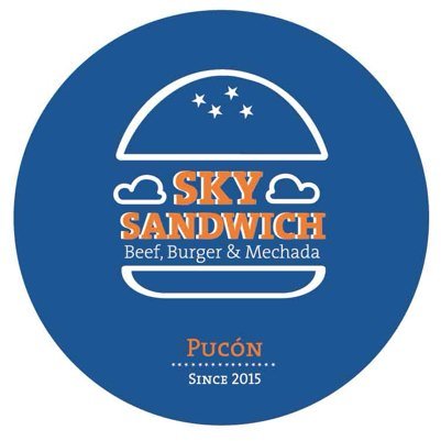 #SkyPucon EL CIELO DE LOS SÁNDWICH Pan Amasado, Jugos Naturales, Mechada, Bife, Pollo, Lomito Alemán, Hamburguesas Caseras