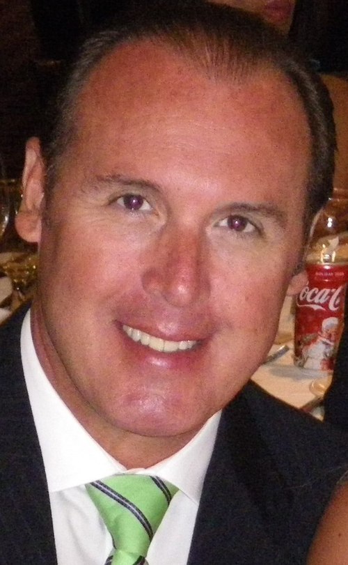 Empresário e político. Ex-candidato ao Governo do Estado de Santa Catarina em 2006.
