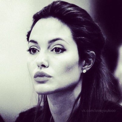 AidaL00's profile picture. 