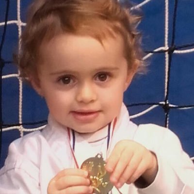 stapsien022's profile picture. aie aie aie