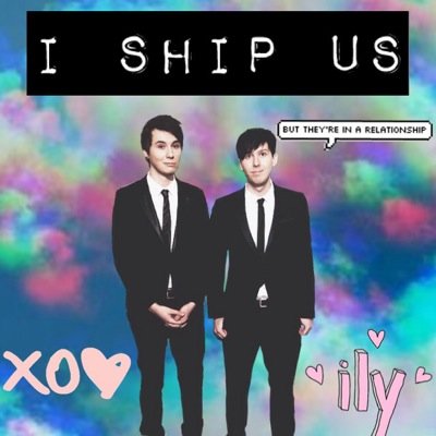 Moll91011's profile picture. Dont follow this account follow @ThePhanWhisk if you already are followed there then you get a cookie ^_^