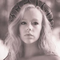 Hope Rowe - @RoweHope Twitter Profile Photo