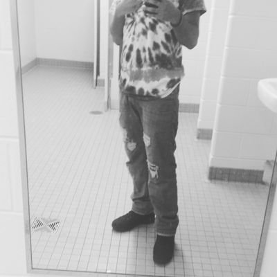 trackstar0410's profile picture. 