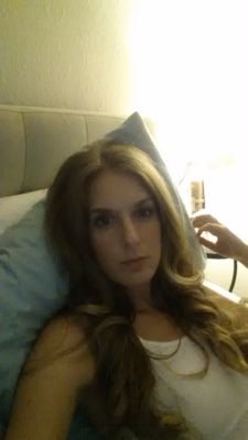 catlovesvegas's profile picture. Never turn down movie theatre popcorn...