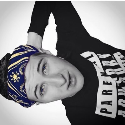 -YOUTUBER- Servus, dass ist mein FollowBack Account!⚓️ Richtiges Profil : @SchellTV