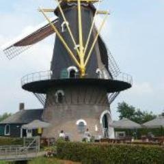 kerkhovenmolen's profile picture. De Kerkhovense molen, een monumentale stenen stellingmolen uit 1895, die nog steeds in gebruik is en toegankelijk is voor publiek.