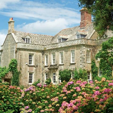 Dorset country house venue with sea views for weddings, events, holiday  and weekend accommodation.