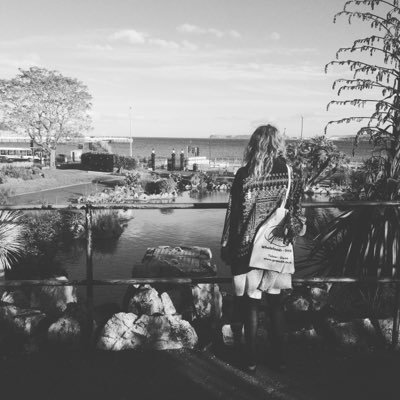 AnnaleeYOO's profile picture. Time to save the world, but where in the world is all the time?