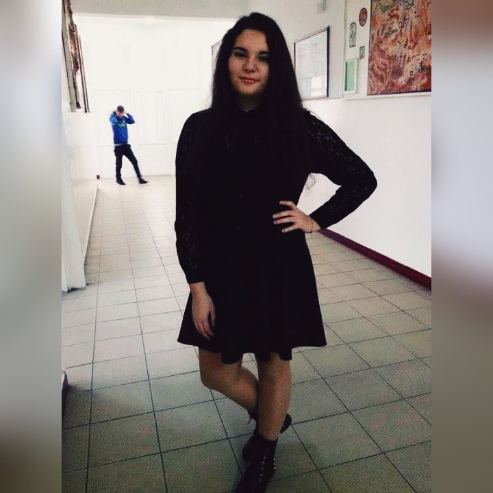 Hey.....I'm 15 years old....my name is Denisa...I wanna be OLLG....So BITCH....I'm a proud belieber:**