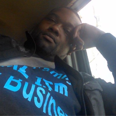 idrisotis3's profile picture. 