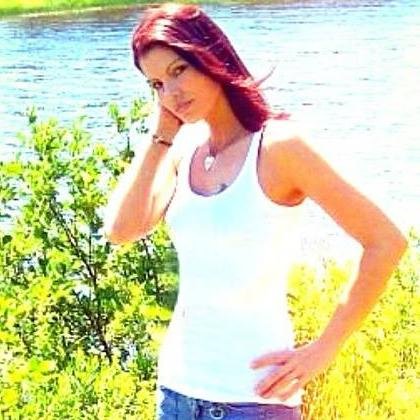 LuXangel36's profile picture. 