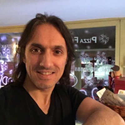 AynaIlhamiayna's profile picture. 