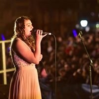 SINGER/SONGWRITER!! Play Guitar & Keyboard (: @coldplay, lovatic!!! - Fiancee, Daughter, Sister, Auntie & A Daughter of Christ xx
