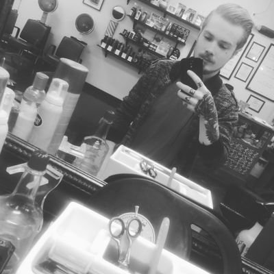 scumfvck_'s profile picture. I retweet stupid shit.