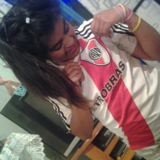 lauraibaceta2's profile picture. El Futbol Es Mi Unico Vicio. ⚽ Hincha de los azules desde la cuna hasta el cajon.