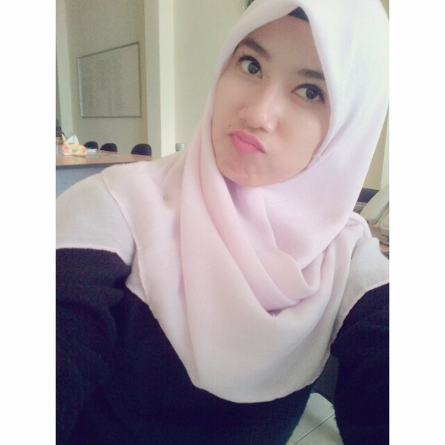 oktaviamut's profile picture. 