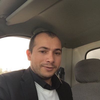 gördüğüm en namussuz adam çıktı.üstelik hırsızda diyorlar..