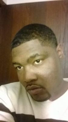 Underground rapper actor and Ceo of Can't Trust Snakes ent for bookings or features contact me thru email devonta387@gmail.com