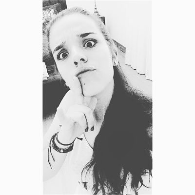 Youtuber: Cat Carvalho/ Vines:Infernal Girl/. Instagram: catcarola17
