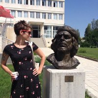 Heather K Hughes (@sharqzadeh) 's Twitter Profile