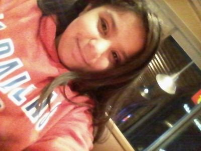 samanth24831128's profile picture. 