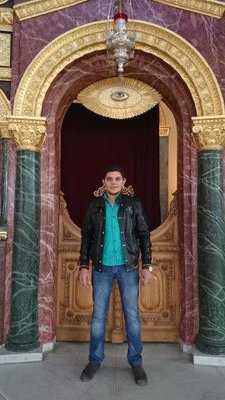 EmadMakarios's profile picture. meke