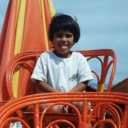 martincantalupi's profile picture. Escritor en formación.
Ingeniero químico en deformación.
Si la ONU está leyendo esto: la siesta y perder el tiempo deberían ser derechos humanos.