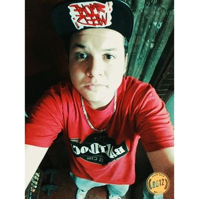 Sígueme y te sigo 

(^_-) :-) ;-)