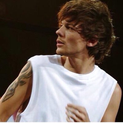 tomilnsonn's profile picture. 