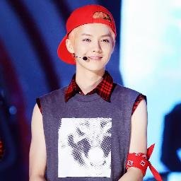 luhanyoon's profile picture. 