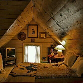 hyil_com's profile picture. 