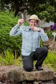 Professor and Director of the Centre for Applied Water Science  at University of Canberra. Into biodiversity, aquatic ecology, food webs, restoration ecology