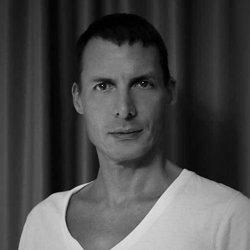 EnriqueGrahl's profile picture. Tango Tänzer / Buchautor 
Tangodancer / Writer
Bailarin de tango / Escritor