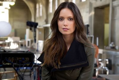 Actress. Love animals and this world; Avid reader and Dance where you are! Instagram: @RealSummerGlau