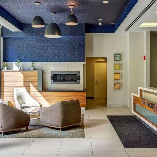 Luxury and convenience awaits at River North Park Apartments. Call today to schedule a tour (312)321-3200.