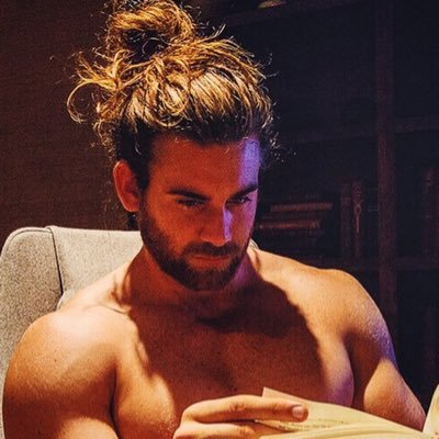 Think you have what it takes to be man bun goals? Tweet your pictures using #ManBunGoals Add us on snapchat: manbungoals