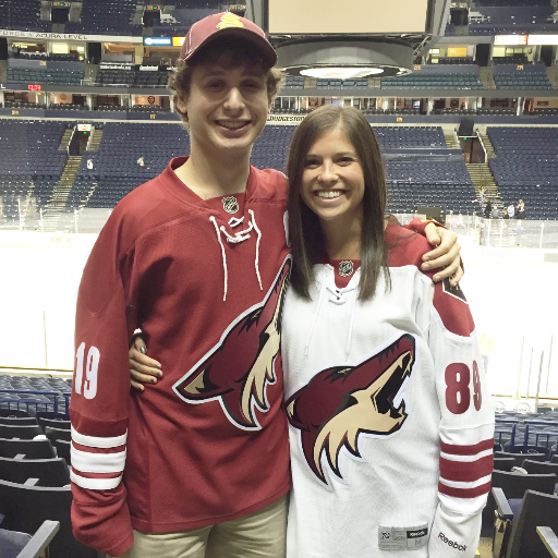 All things #dawgs and #coyotes. Graphic designer for @insightpool. Writer for @alongtheboards. Tweetin about sports uniforms and whatever else comes to mind.