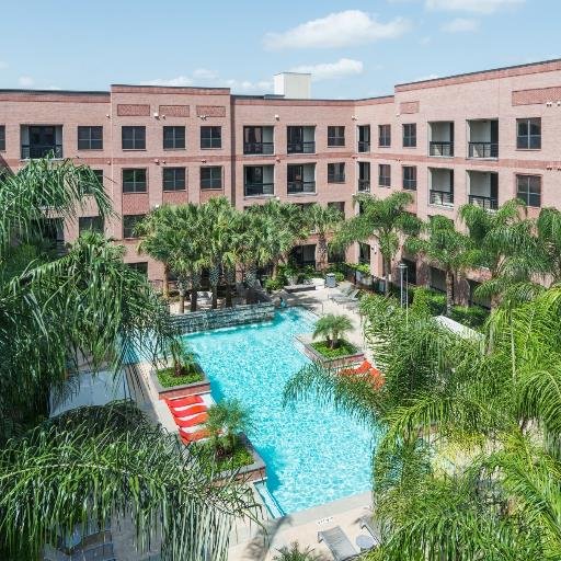 We offer luxury apartments in the heart of Houston's Midtown neighborhood. A block from the Metrorail, walking distance to over 140 bars and restaurants.