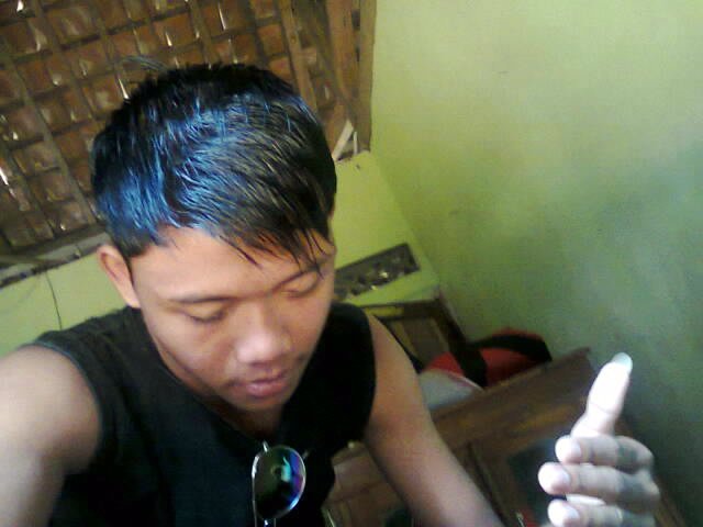 RudiNz2's profile picture. tiada yg tak mungkin selagi berjuang... Go.. Go.. Go..