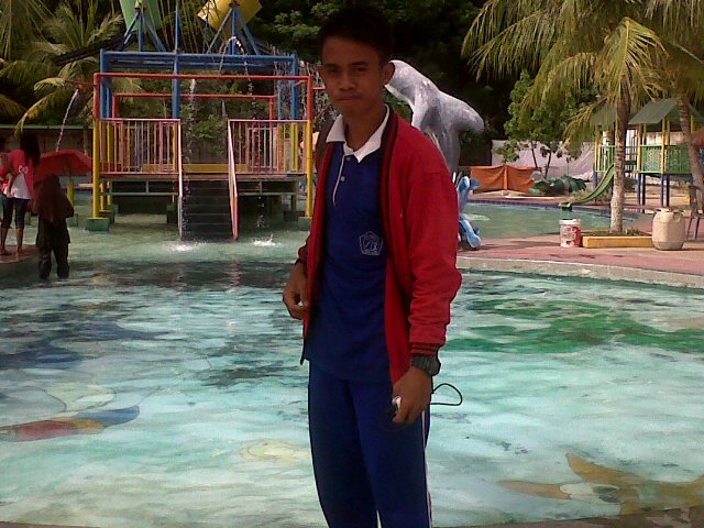 Sandikajaya31's profile picture. 