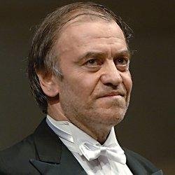 AdamWickwar's profile picture. 