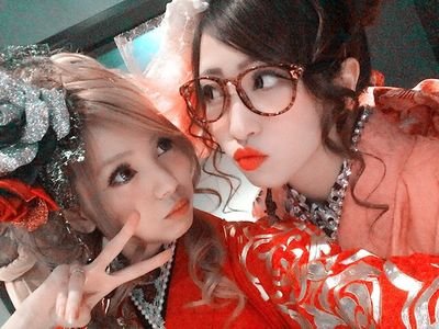 KimonoGirlsのﾓﾃﾞﾙさんが有名になるように頑張ります♡ ド根性/気合い/負けず嫌い/ あ！カワイイ子がいたらぜひKimonoGirlsに♡♡♡
お仕事のご依頼はHPより。
LINE:kimonogirls 
Kimono:@Kimono_Girls Fashion:@KimonoGirls