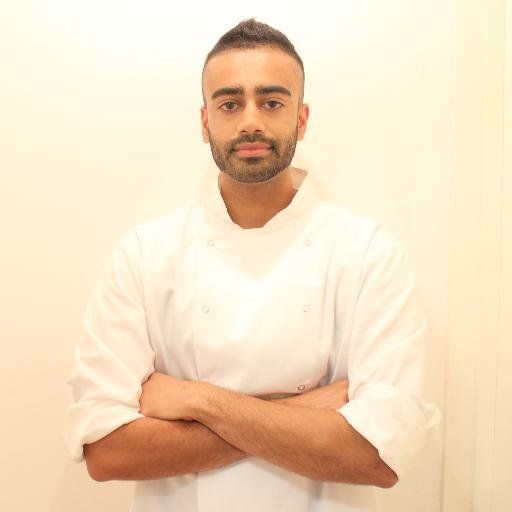 Live to Eat | Chef | Arsenal
Instagram: @chefsach109